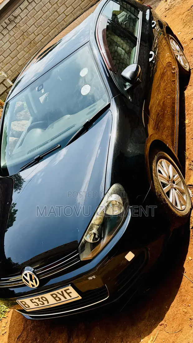 Volkswagen Golf 1.2 TSI 5 Door 2012 Black - 1