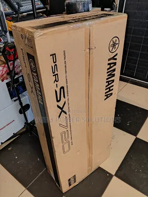 Yamaha PSR SX-720 Digital Keyboard
