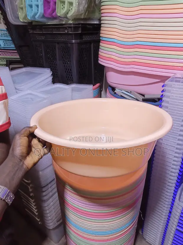 Round Plastic Basin - 1