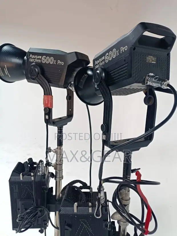 Aputure 600x Pro Bi-Color Lights for Rent - 1