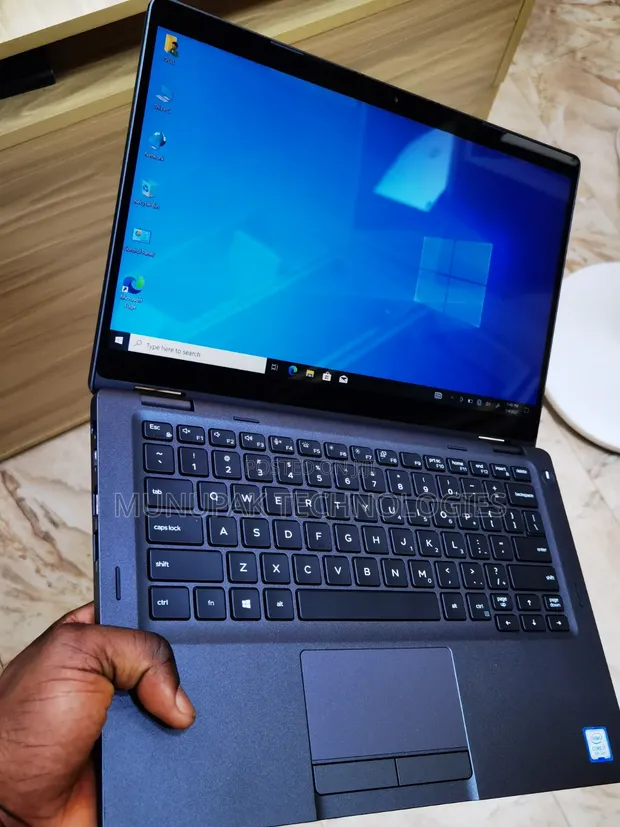 Dell Latitude 5300 2-in-1 Laptop - 1