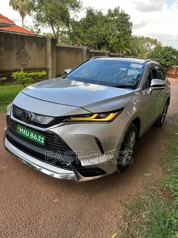 Toyota Harrier Z Leather Package 2022 Silver - 1