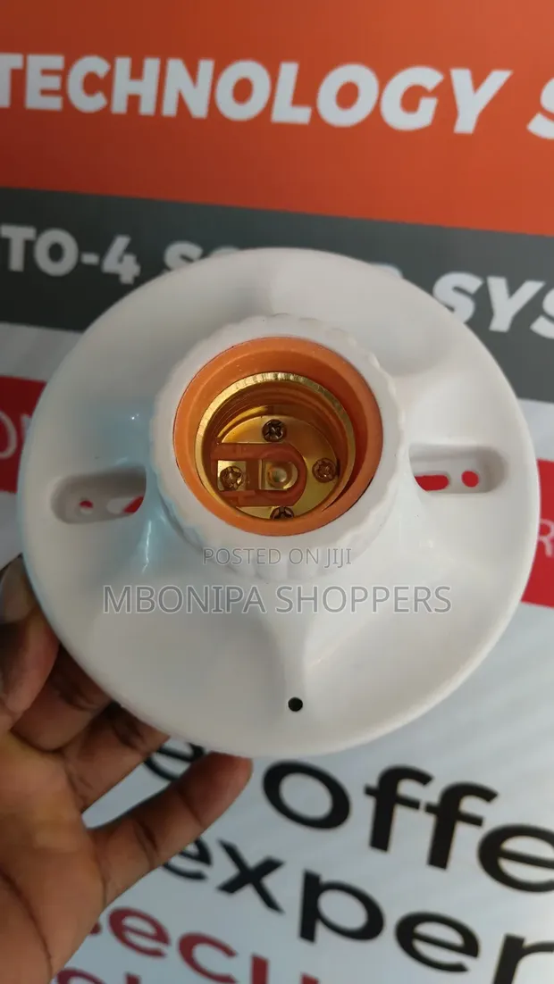 Wireless Light Bulb Camera Holder with USB Charging - 1