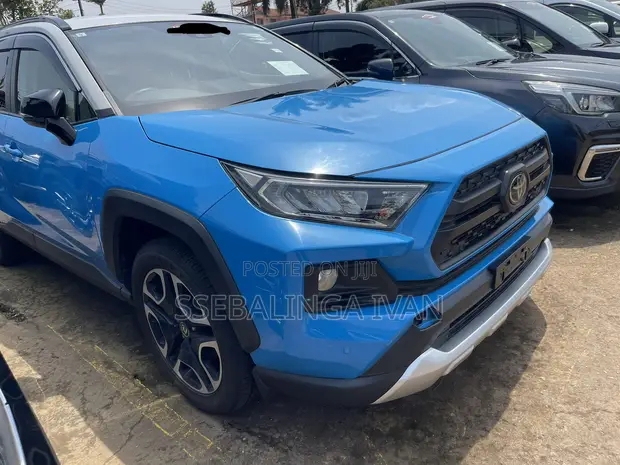Toyota RAV4 2019 Blue - 1