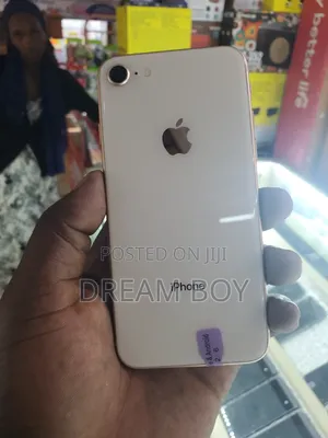 Apple iPhone 8 64GB Gold