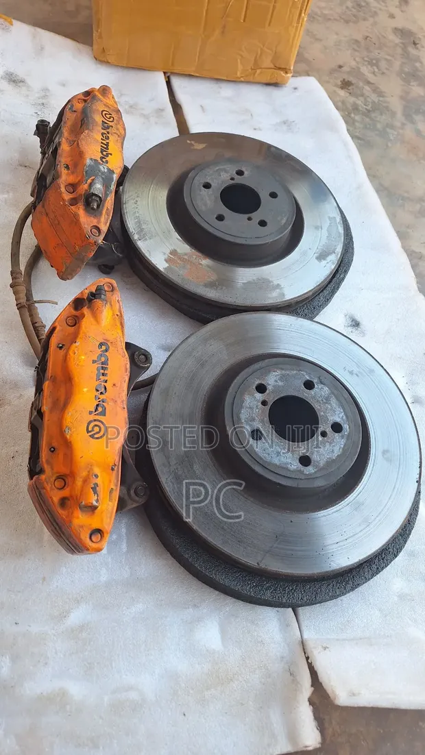 Subaru WRX STI Front Brembo Brake Kit (Used) - 1