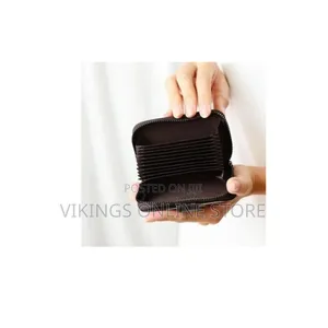 Accordion-Style Zippered Card Holder Wallet