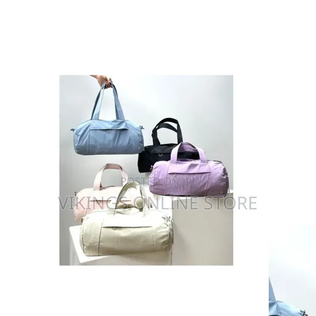 Large-Capacity Waterproof Nylon Duffel Bag - 1