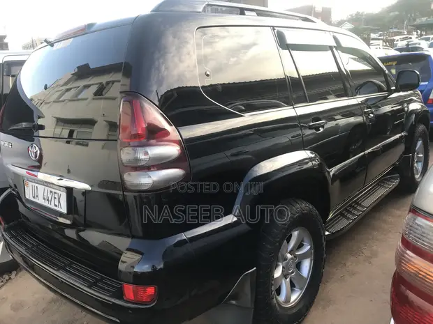 Toyota Land Cruiser Prado 2007 Black - 1