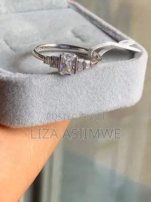 Emerald Cut 5-Stone Engagement Ring with Baguettes