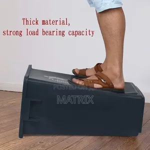 30L Plastic Trash Bin with Lid - Push-Top