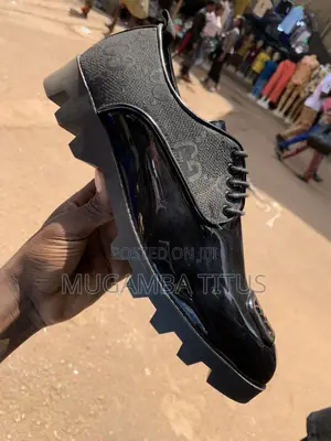 Gucci Men's Black Oxford Shoes