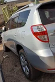Toyota Vanguard 2008 Silver - 2