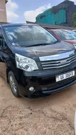 Toyota Noah 2012 Black - 2
