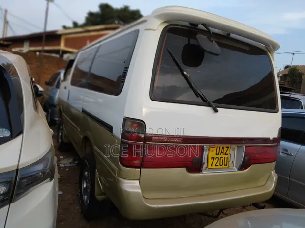 Toyota HiAce 2000 Black - 1