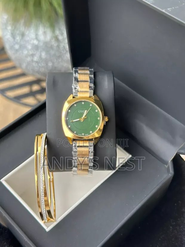 Gucci Ladies Watch with Bangle - 1