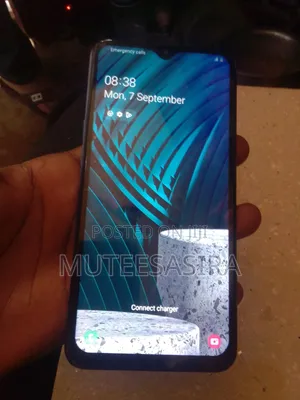 Samsung Galaxy A10 32GB Blue