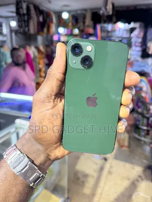 Apple iPhone 13 128GB