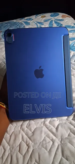 New Apple iPad (2025) 128GB Blue