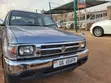 Toyota Hilux 2002 Silver - 2