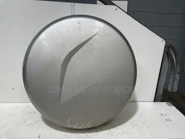 Toyota RAV4 2001-2002 Rear Spare Tyre Cover (Plastic) - 1