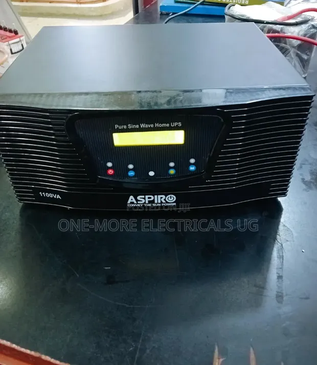 Pure Sine Wave Inverter Charger 1100VA/12V - 1
