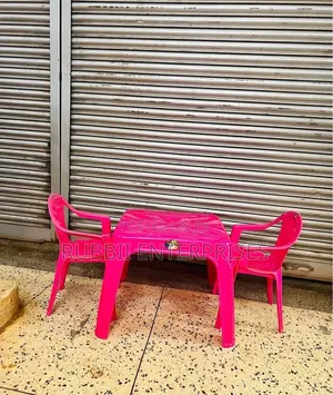 1 Table + 2 Kids Chairs
