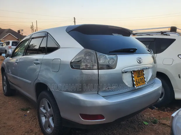 Toyota Harrier 2010 Silver - 1