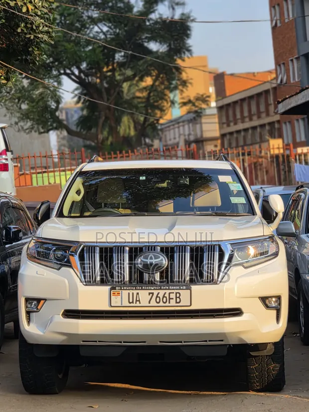 Toyota Land Cruiser Prado 2.8 TX 2019 White - 1