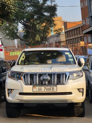 Toyota Land Cruiser Prado 2.8 TX 2019 White