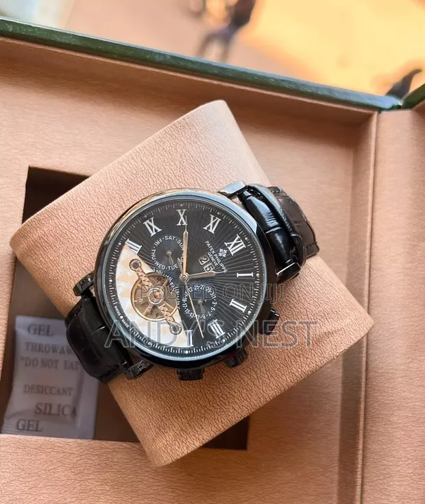 Gentleman's Patek Philippe Watch - 1