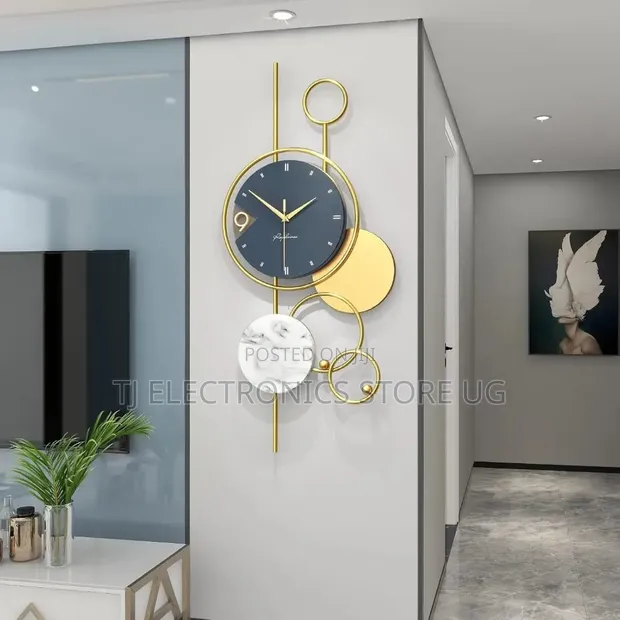 Modern Luxury 3D Decorative Large Wall Clock - 1