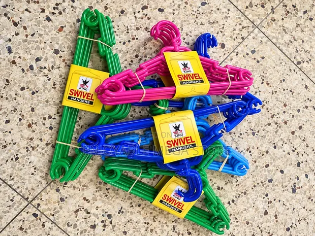 12Pcs Plastic Hangers - 1