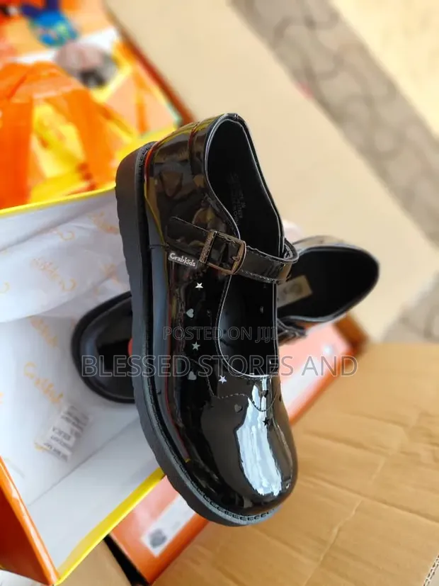 Crab Kids School Shoes - Sizes 25-42 - 1