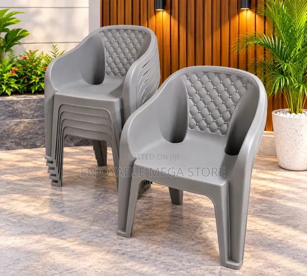 Outdoor Plastic Chairs (Set of 4) - 1