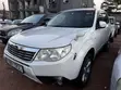 Subaru Forester 2010 White - 3