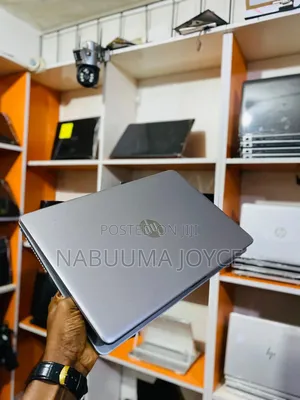 New HP 250 G8 Laptop: Intel Core i7, 8GB RAM, 256GB SSD