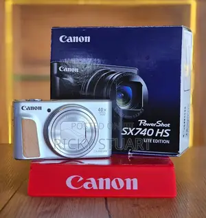 Canon PowerShot SX740 HS Digital Camera