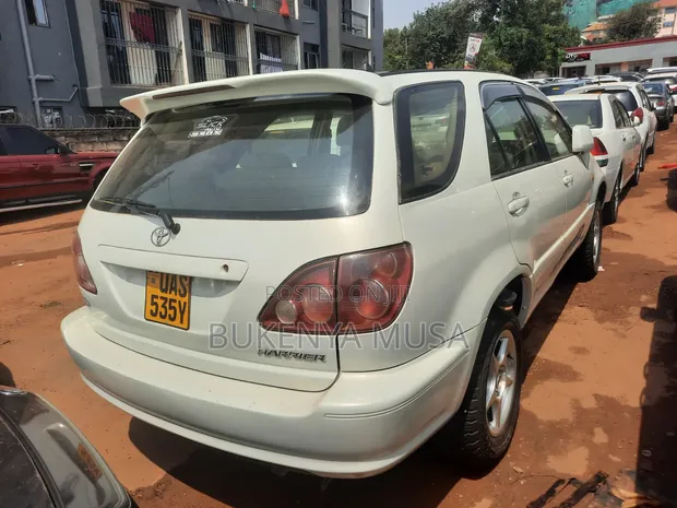 Toyota Harrier 2004 - 1