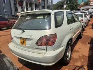 Toyota Harrier 2004