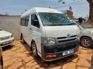 Toyota HiAce 2012 Super GL