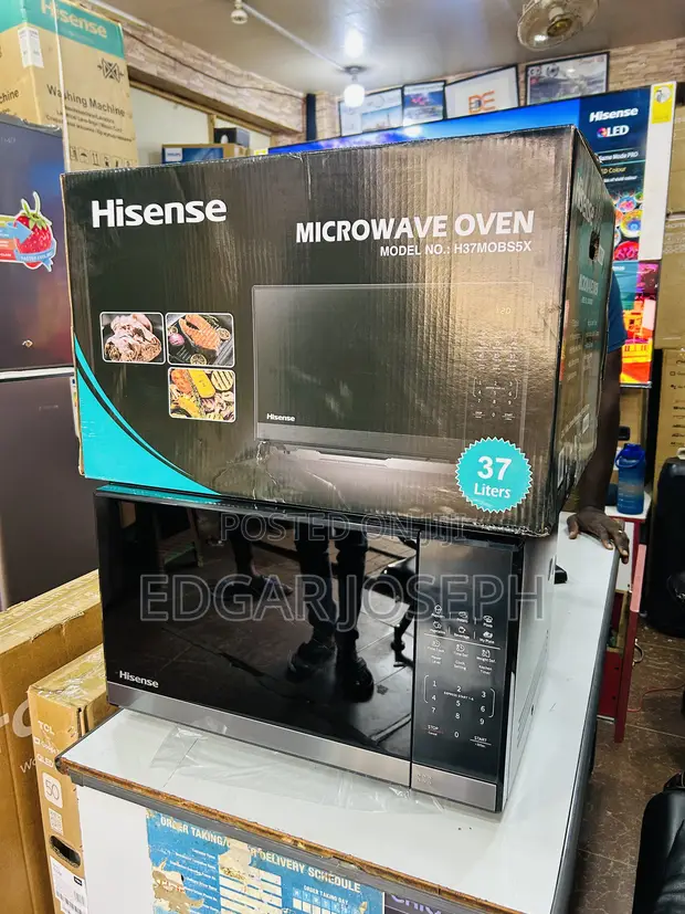 Hisense 37L Digital Microwave - Black - 1