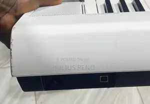Yamaha NP-12 Digital Piano