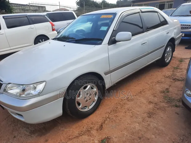 Toyota Premio 2002 White - 1