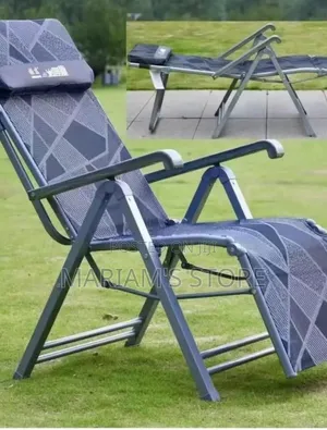 Folding Zero-Gravity Reclining Chair with Headrest Pillow