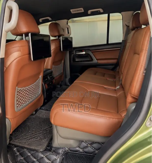 Toyota Land Cruiser 4.5 V8 GXR 2018 Green - 1