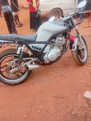 Yamaha 2004 Motorcycle