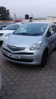 Toyota Ractis 2009 Silver - 2