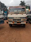 Isuzu Heavy-Duty Truck 2004 White - 1