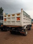 Isuzu Heavy-Duty Truck 2004 White - 4